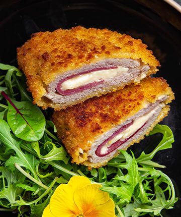 HIRSCH-CORDON-BLEU APPENZELLER ART