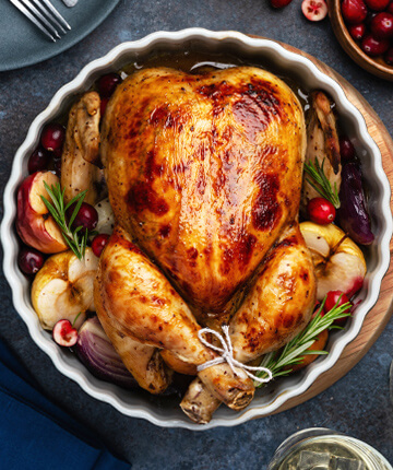 FESTTAGSPOULET MIT ­LEBKUCHEN-MARRONI-FÜLLUNG