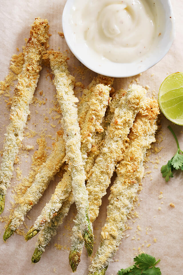 Spargel-Pommes mit Kräuterdip